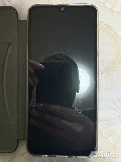 Samsung Galaxy A Quantum, 8/128 ГБ