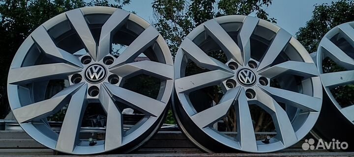 Оригинальный комплект Volkswagen D17/5*112/ET+49