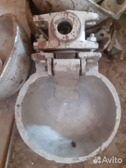 Поилки чугунные для кр