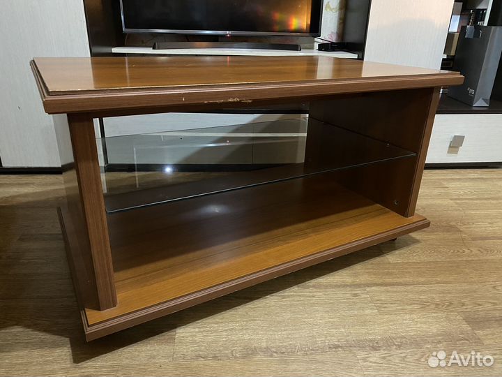 Журнальный столик на колесах бу