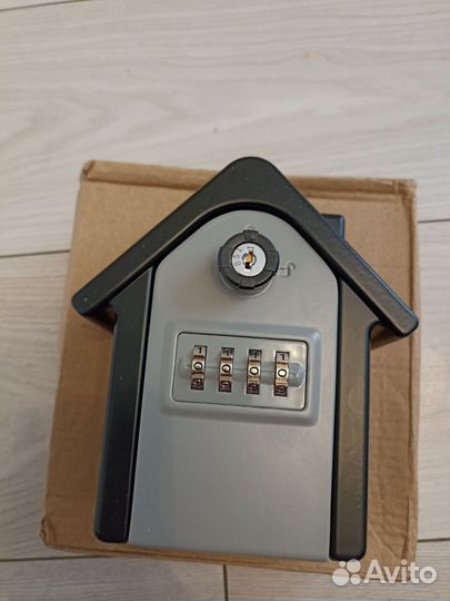 Сейф для ключей