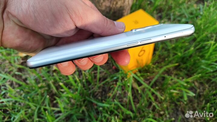 realme 6, 8/128 ГБ