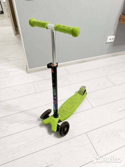 Самокат детский трехколесный