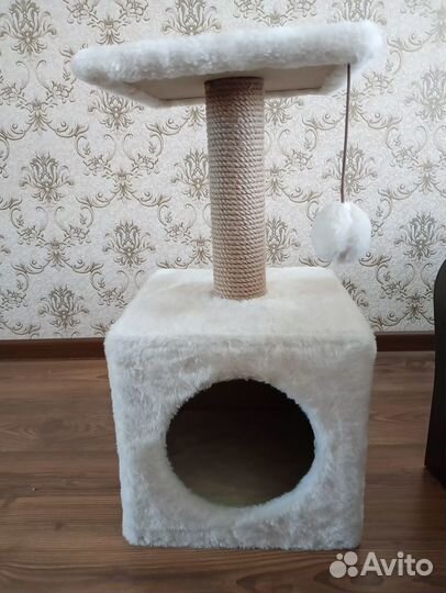 Домик для кошки с когтеточкой бу