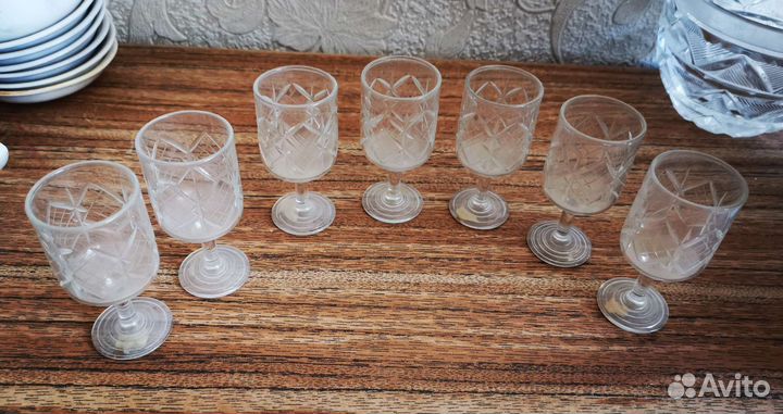 Рюмки хрустальные 7 штук
