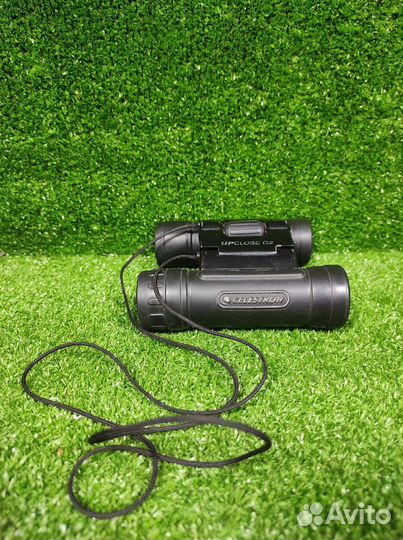 Бинокль Celestron UpClose G2 10x25 Roof