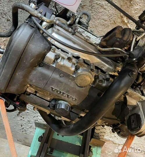 Двигатель Volvo S60 1 (2000 - 2009) 2.5