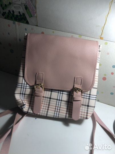 Рюкзак в клетку розовый