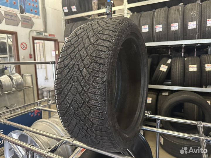 Continental ContiVikingContact 7 225/45 R17