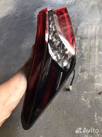 Левый стоп камри 75