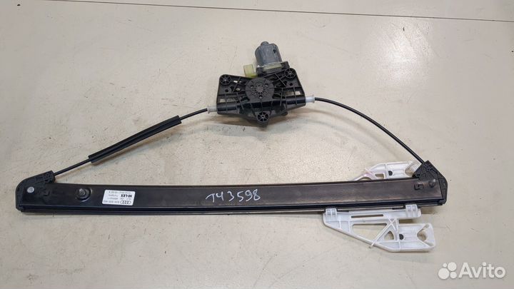 Стеклоподъемник электрический правый задний Audi Q3 2018