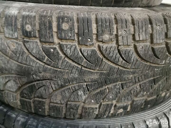 Pirelli Winter Carving Edge 245/40 R20