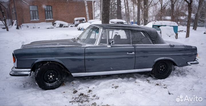 Mercedes-Benz W111 28 AT 1969 500         