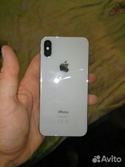Телефон iPhone 10