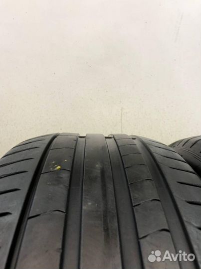 Pirelli P Zero PZ4 245/40 R21 108