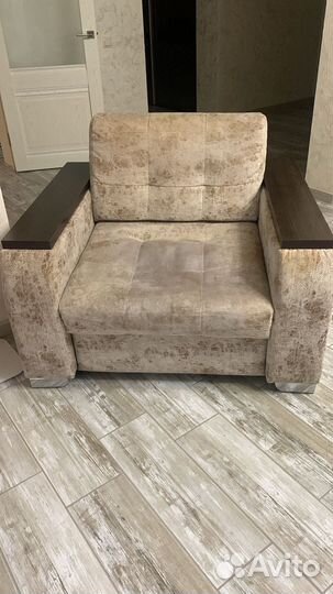 Большой угловой диван