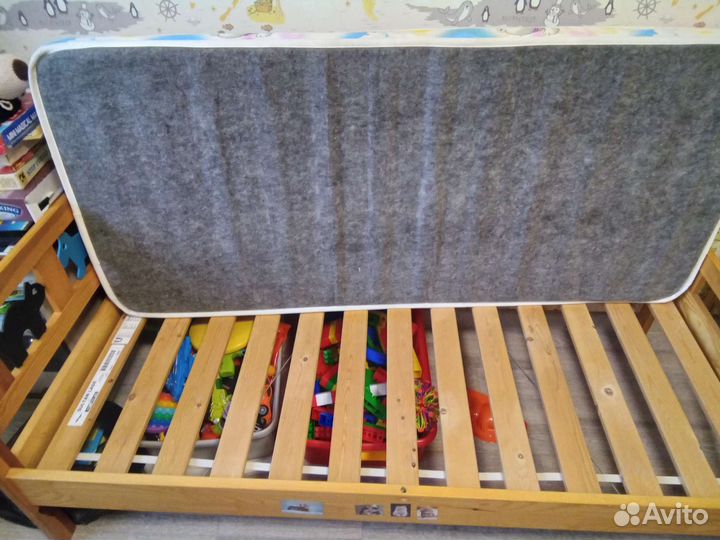 Детская кровать IKEA с матрасом