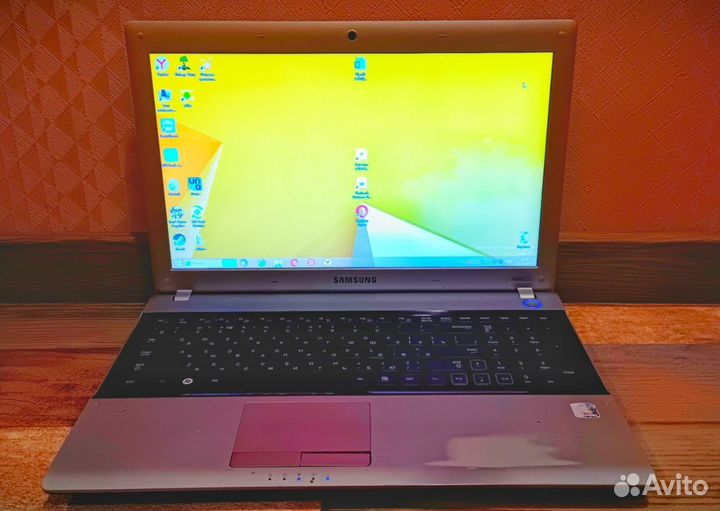 Samsung хорошее состояние, для учёбы, работы