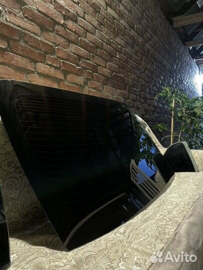 Заднее лобовое camry