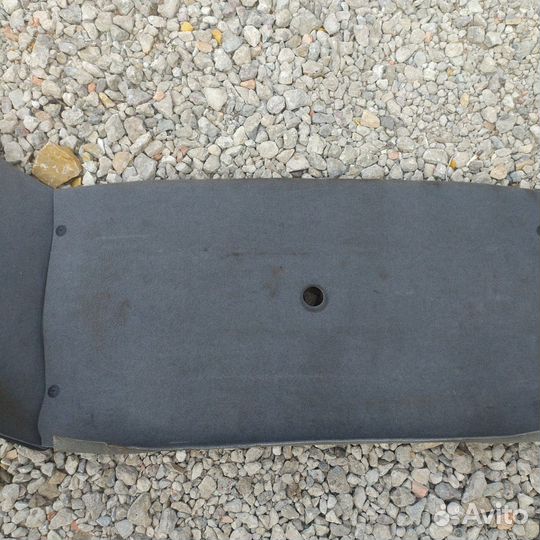 Bmw e39 обшивка багажника