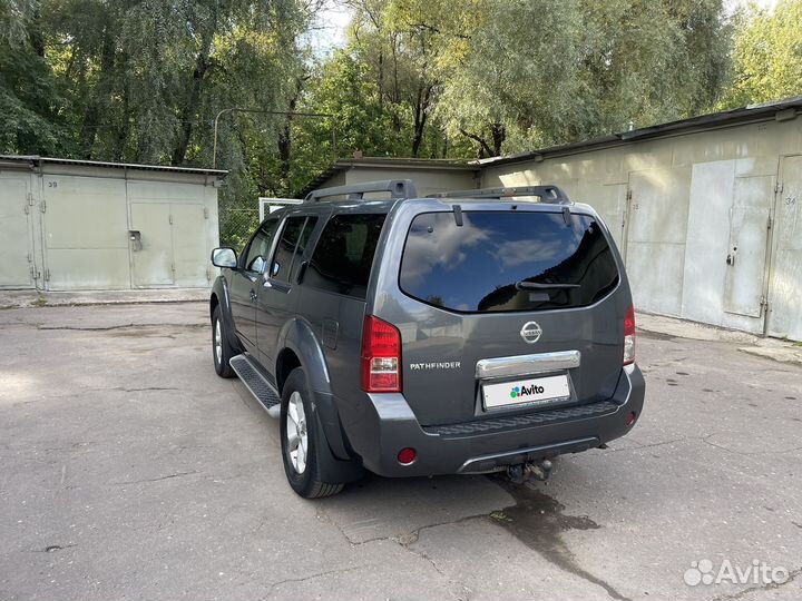 Nissan Pathfinder 2.5 AT, 2010, 167 500 км