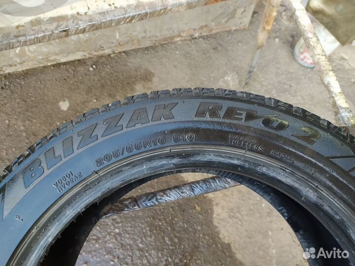 Bridgestone Blizzak Revo2 205/55 R16 91Q