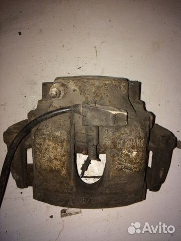 Суппорт передний правый Mercedes W210