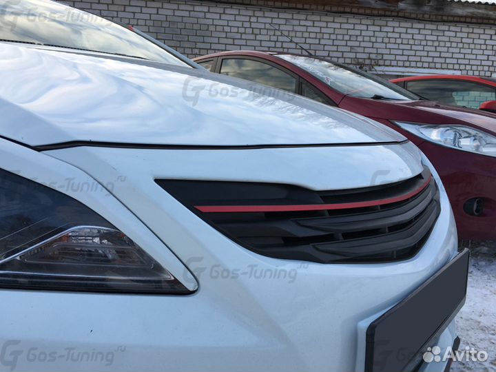 Решетка радиатора Sport на Hyundai Solaris