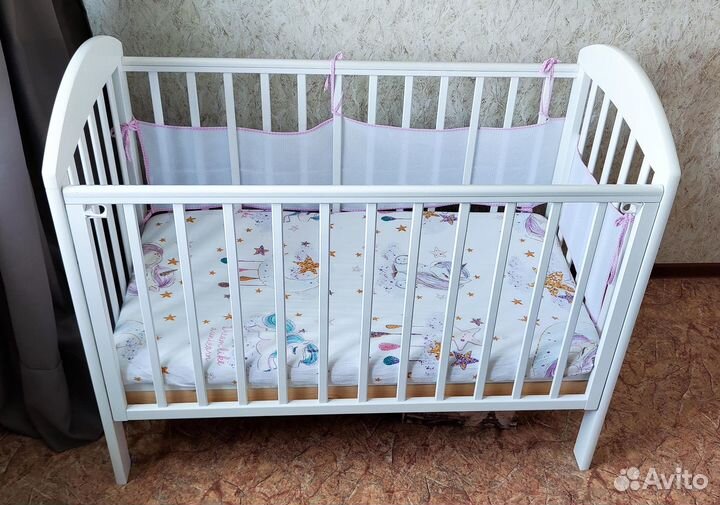 Детская кроватка