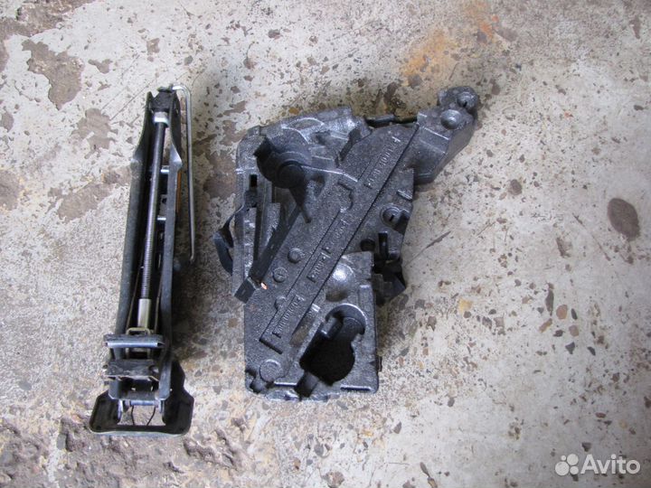 Домкрат VW Touareg 7L q7 2008г