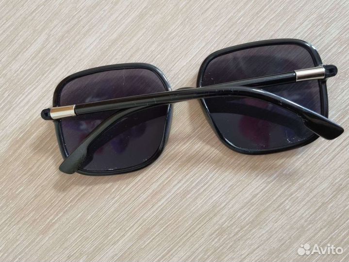 Солнцезащитные очки