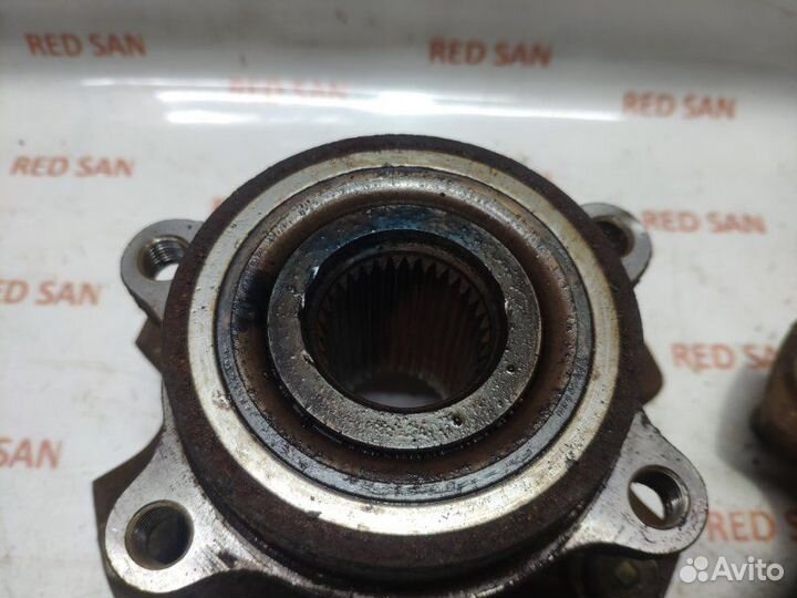 Ступица задняя Mitsubishi Pajero 3 V78W 4M41 2006