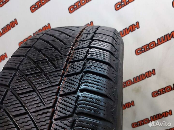 Continental ContiVikingContact 6 215/60 R17 96T