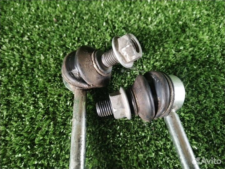 Стойки стабилизатора пара передние Volkswagen