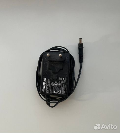 Синтезатор Yamaha PSR E253