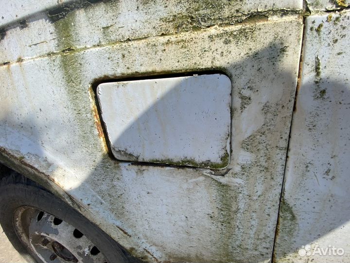 Лючок бензобака LADA Niva