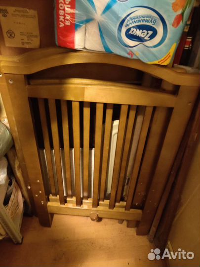 Детская кровать с маятником и ящиком