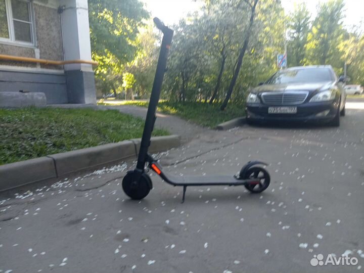 Электросамокат ninebot by Segway ES2