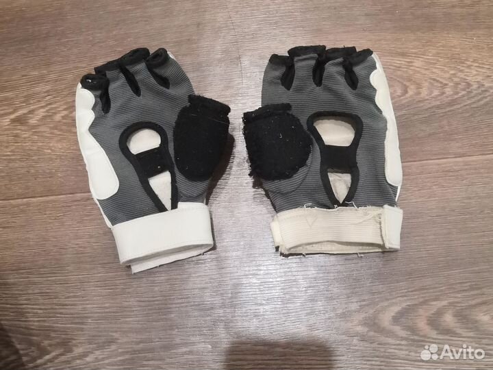 Перчатки для каратэ