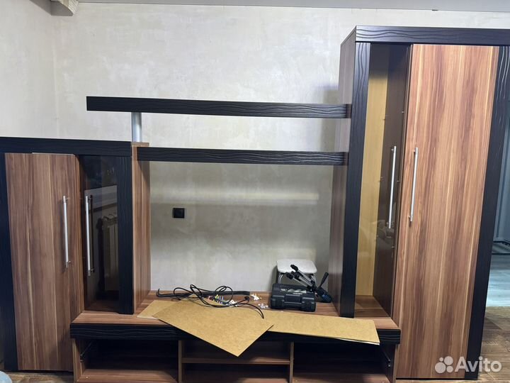 Стенка в гостиную бу