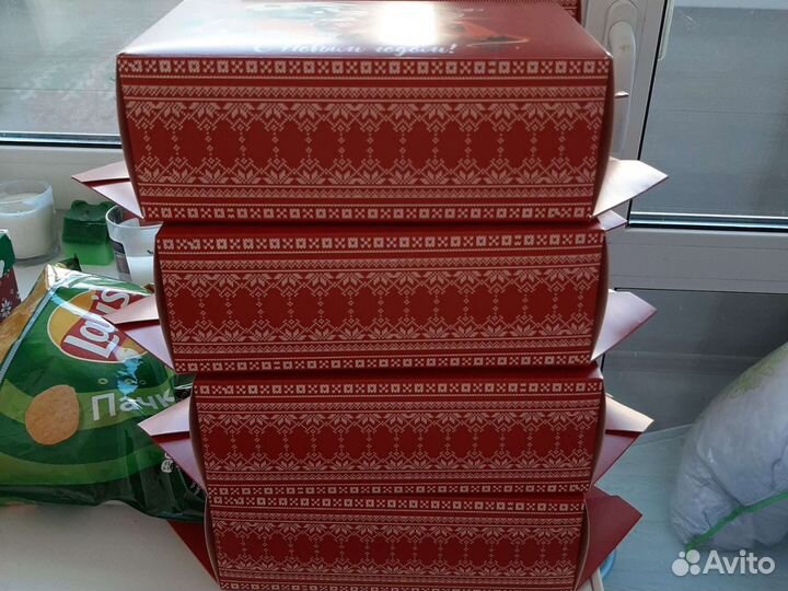 Коробка упаковочная для подарка