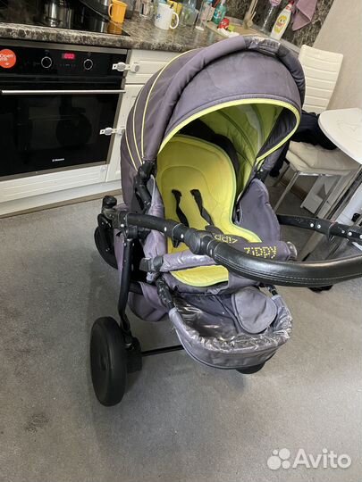 Коляска zippy 3 в 1