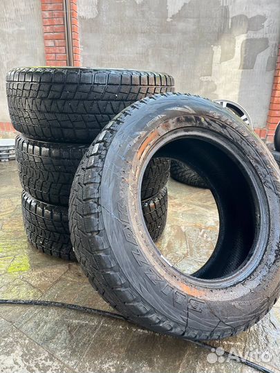 Bridgestone Blizzak DM-V1 285/60 R18 116R