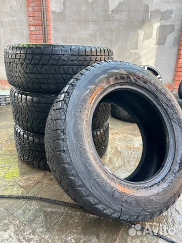 Bridgestone Blizzak DM-V1 285/60 R18 116R