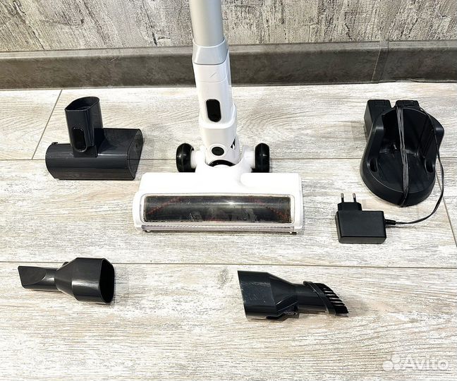 Вертикальный пылесос Tefal TY6975WO