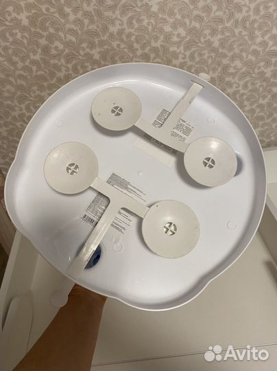 Стульчик и круг на шею для купания малыша