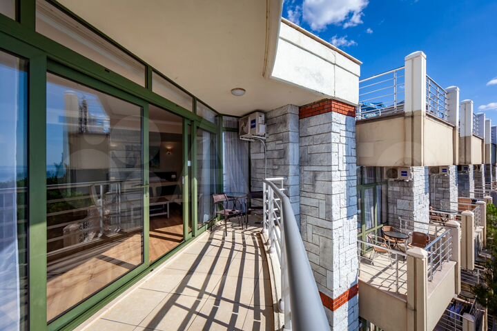 Квартира-студия, 63 м², 4/4 эт.