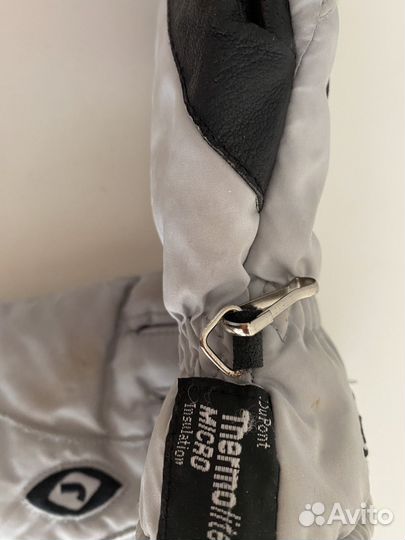 Вратарские перчатки