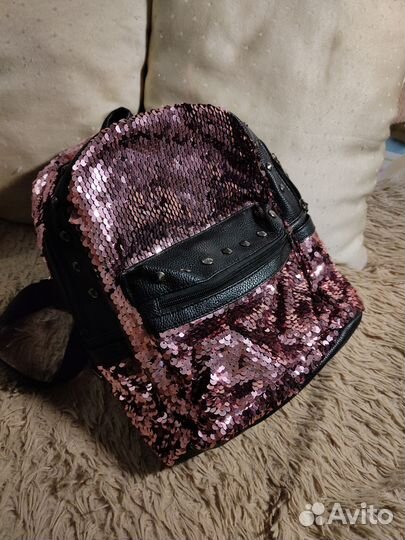 Рюкзак для девочки с пайетками