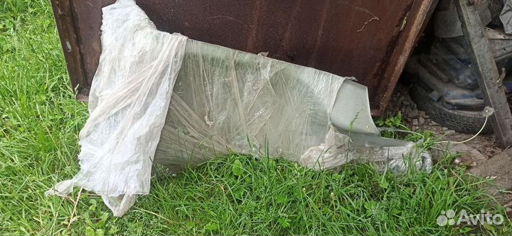 Подкрылок на приору